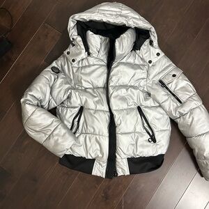 Noize Women's Metallic Silver Puffer Jacket